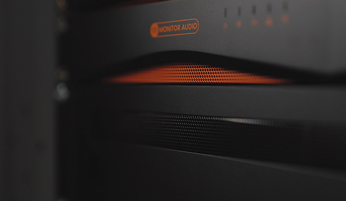 Dettaglio elettroniche custom audio Monitor Audio