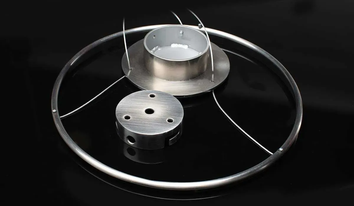 Elipson Planet L Ceiling Mount &ndash; Supporto a soffitto per diffusori Planet L