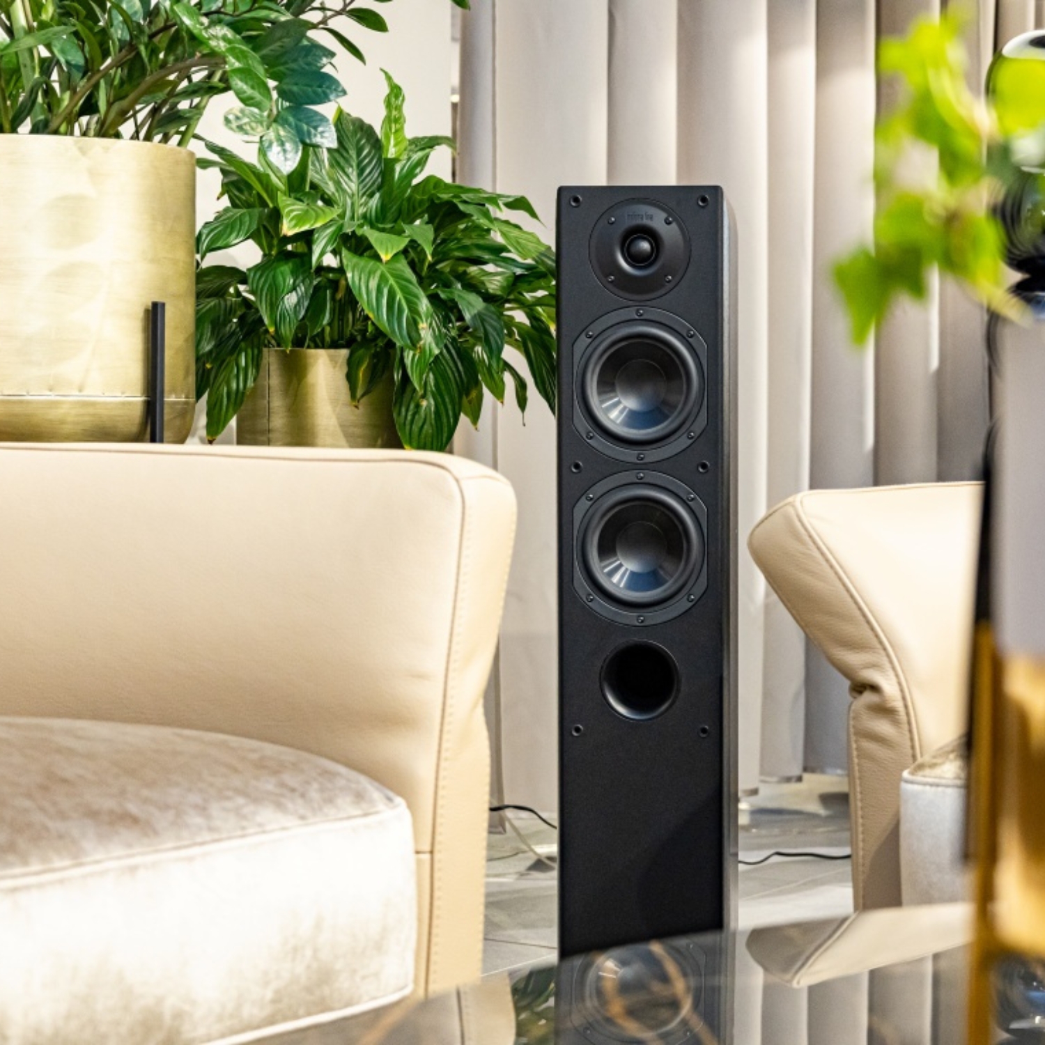 Indiana Line Nota 550X diffusori da pavimento