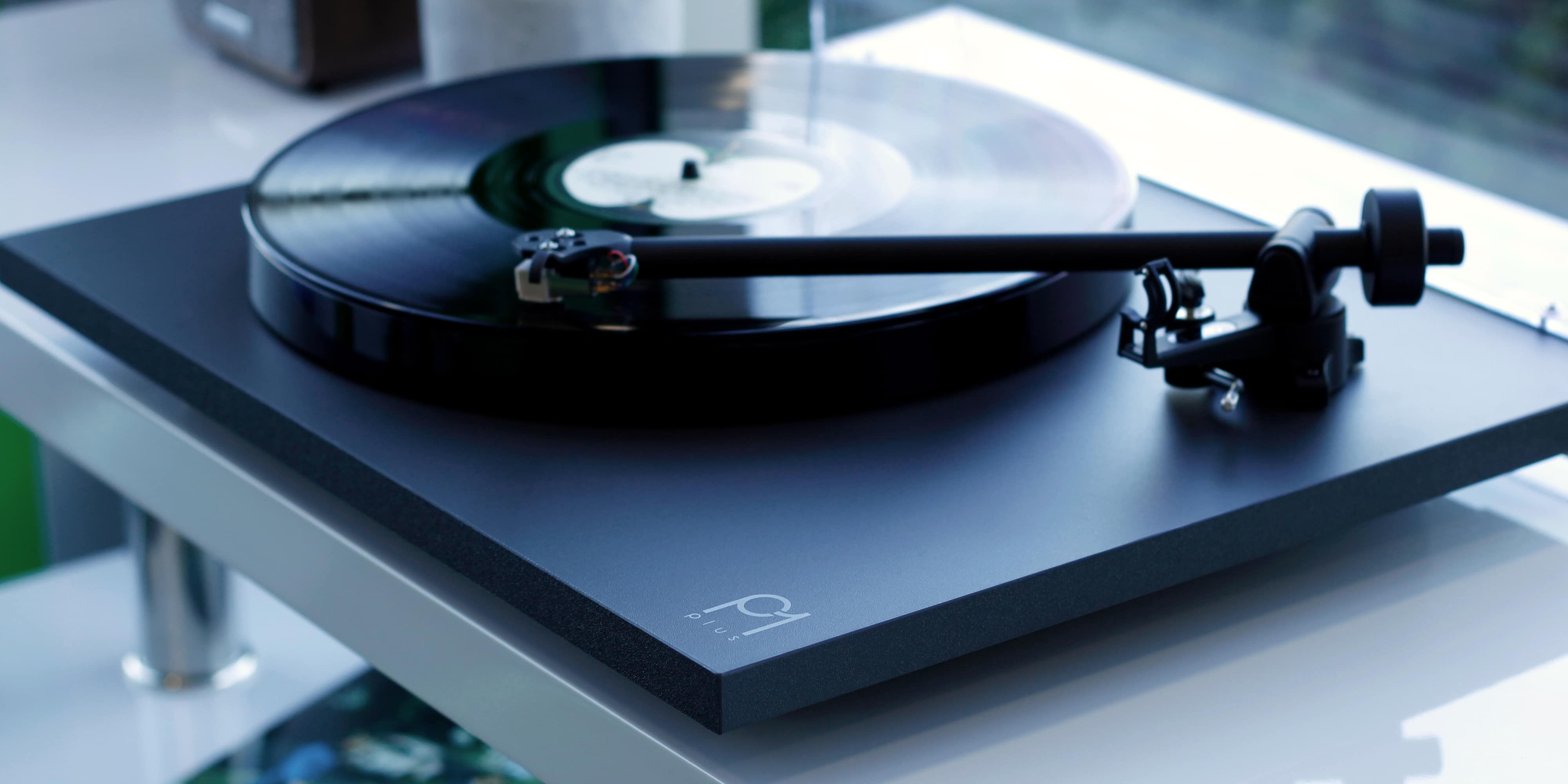 Rega Planar 1 Plus - Giradischi Hi-Fi con pre-phono integrato