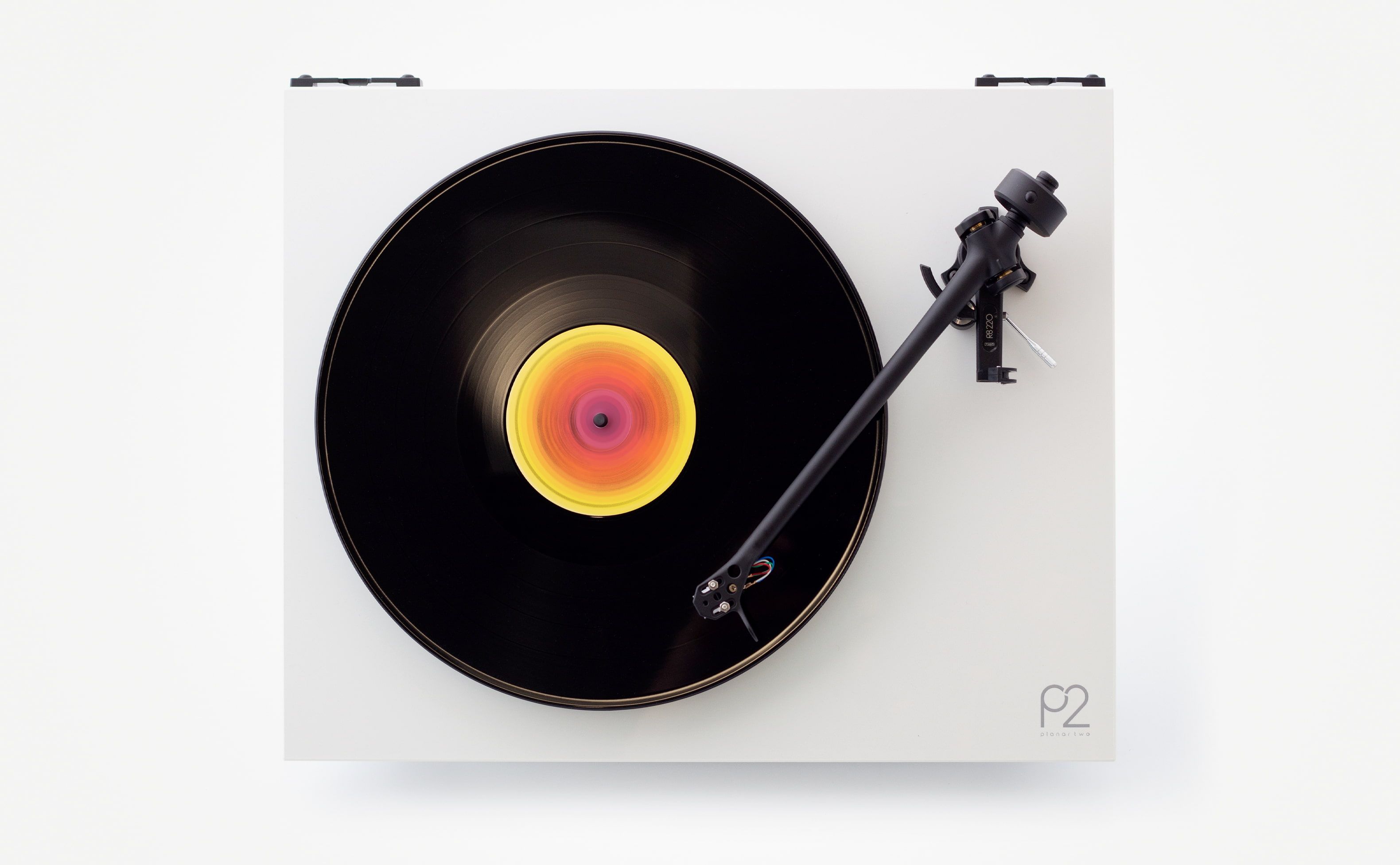 Rega Planar 2 &ndash; Giradischi HiFi con braccio RB220