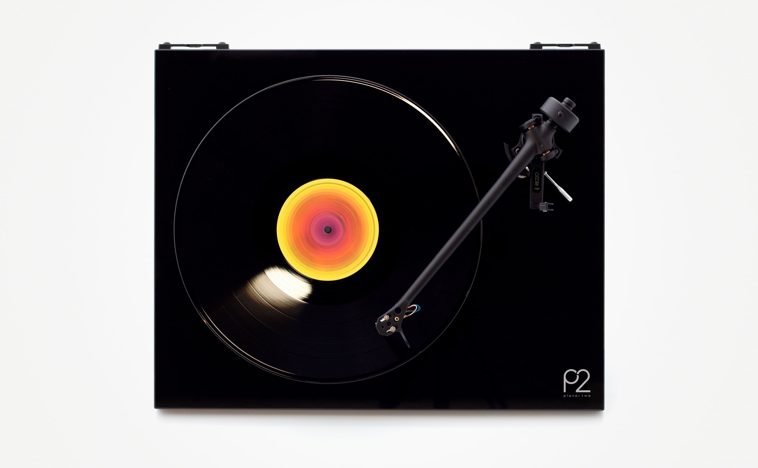 Rega Planar 2 &ndash; Giradischi HiFi con braccio RB220