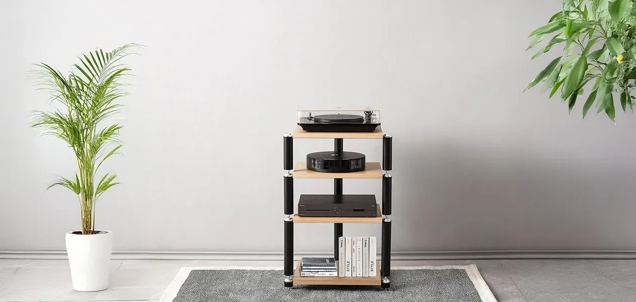 Norstone Copenhagen – configurazione torre con più moduli sovrapposti, dettaglio rovere e metallo