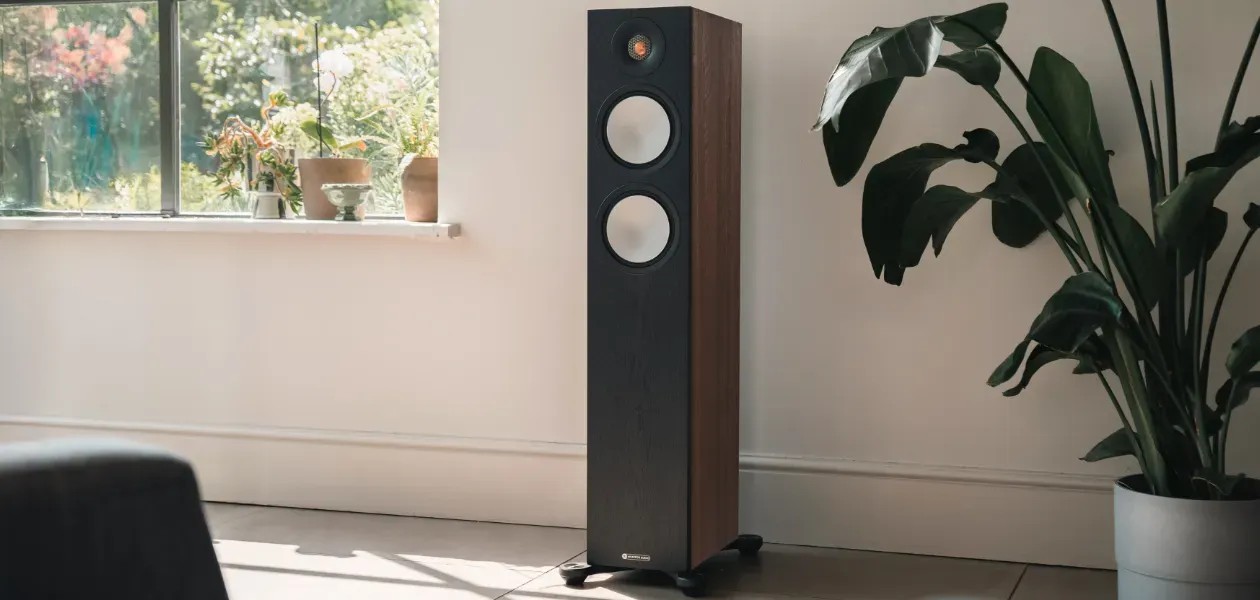 Monitor Audio Bronze 300 7G – diffusore da pavimento finitura Noce