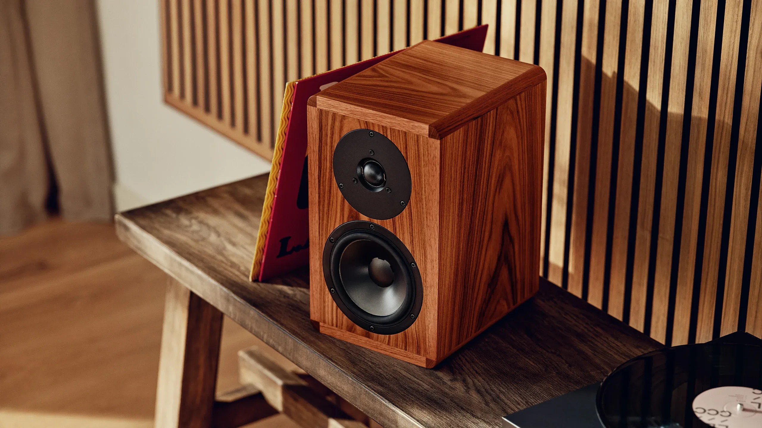 Dynaudio Legend – dettaglio tweeter Esotar 3 da 28 mm con cupola Hexis