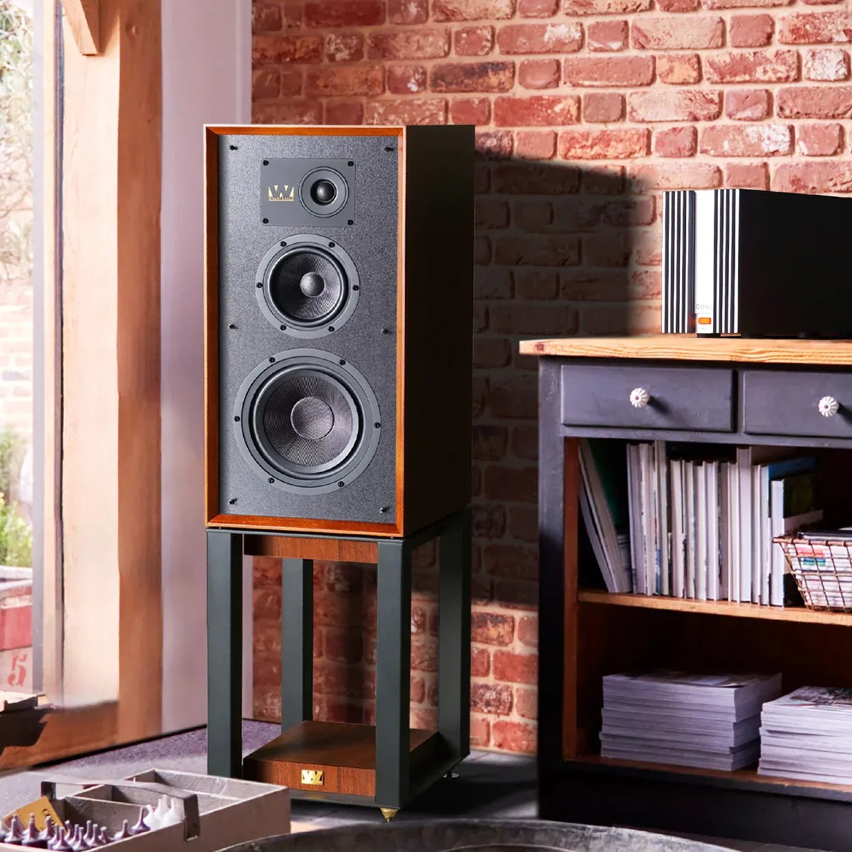 Wharfedale Linton Heritage – finiture Noce, Mahogany e Black Oak, confronto impiallacciature abbinate a mano