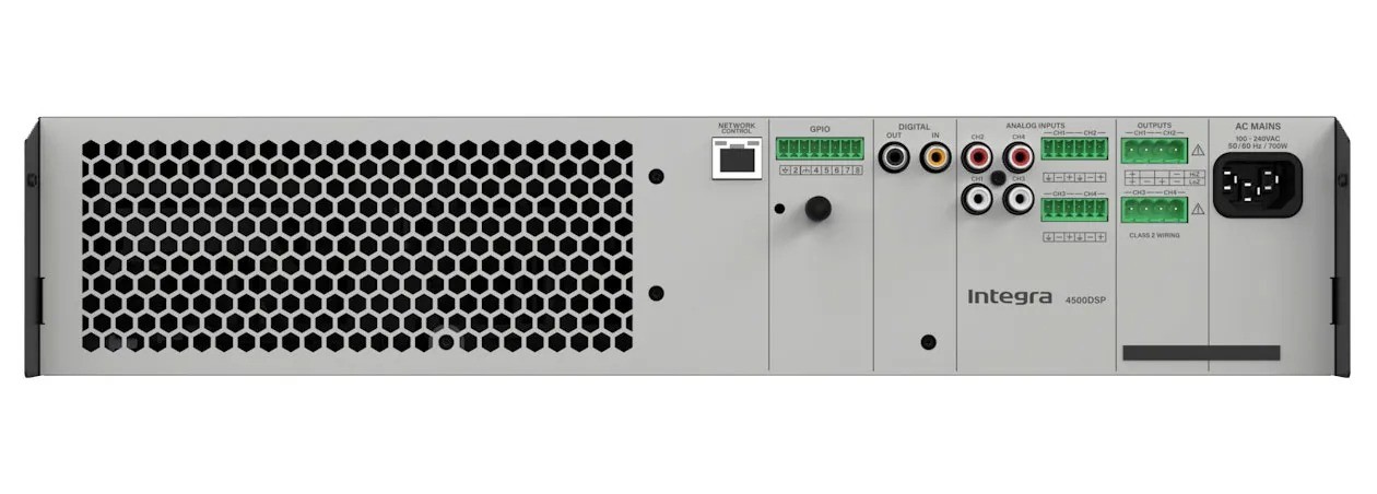 Integra 4500DSP – amplificatore professionale 4 canali 500W, 2RU full-rack, presa aria frontale, pannello posteriore bianco testo nero