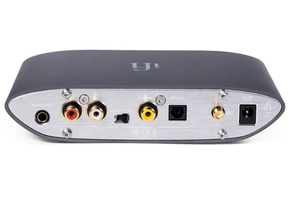iFi ZEN Blue V2 – LED frontale codec: blu=aptX, magenta=aptX HD, verde=aptX Adaptive, viola=LDAC; indicazione visiva real-time del codec BT
