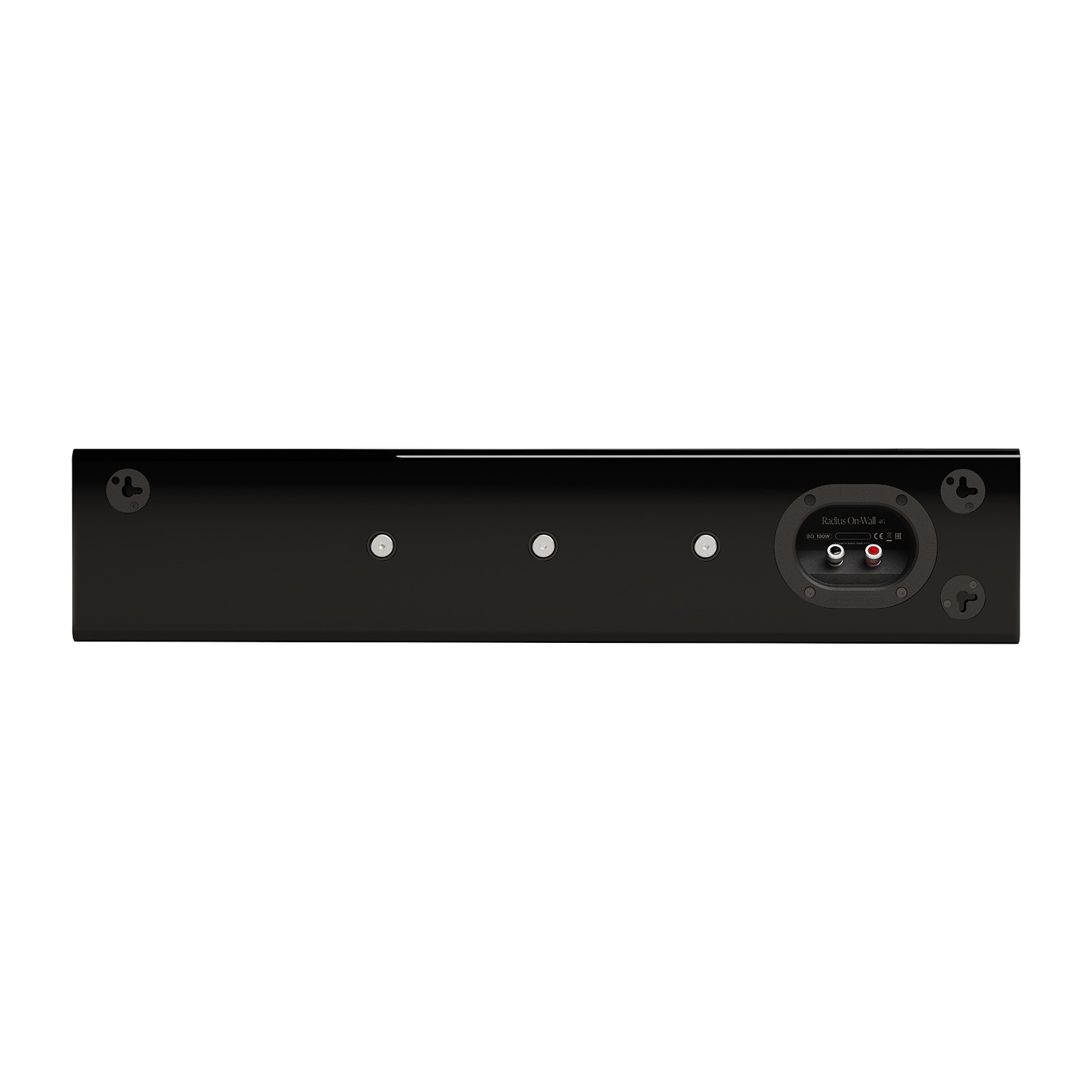 Monitor Audio Radius On-Wall 4G – installazione verticale come canale surround laterale, finitura Satin White su parete chiara, sistema 5.1 home cinema