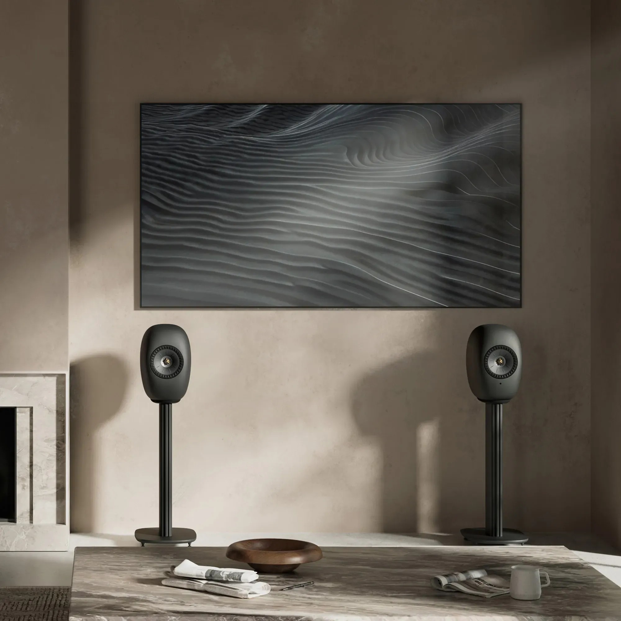KEF LS Luxe — dettaglio driver Uni-Q 12a generazione, tweeter cupola ventilata 25mm con MAT al centro del cono alluminio 165mm, finitura Mineral White