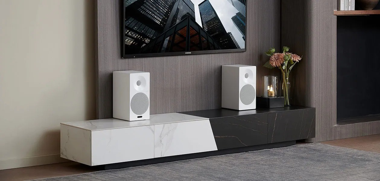 Tangent Spectrum II X5 Active BT – diffusori bookshelf attivi design danese, finitura white, amplificazione Classe D integrata