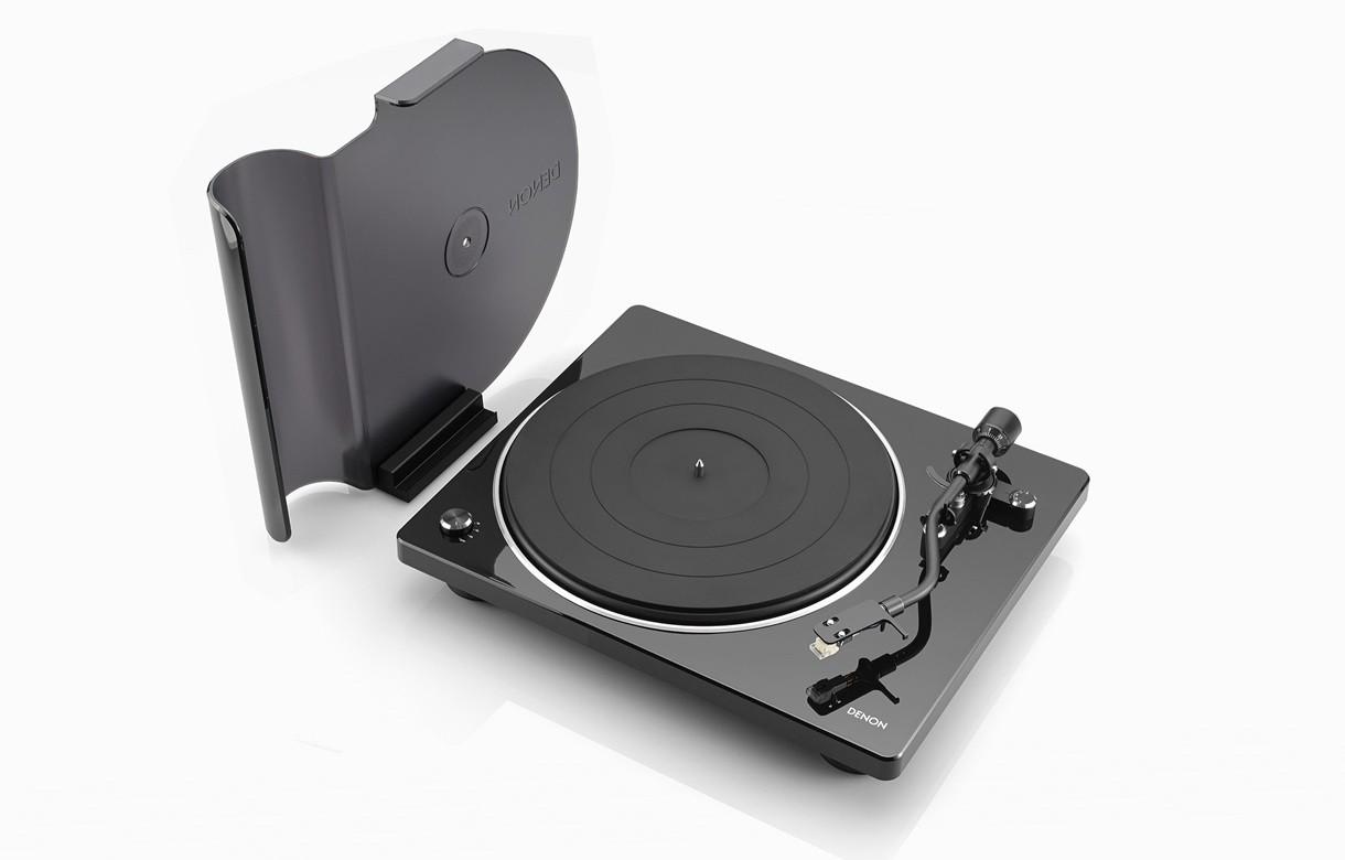 Denon DP-400 – pannello posteriore con equalizzatore phono integrato e commutatore