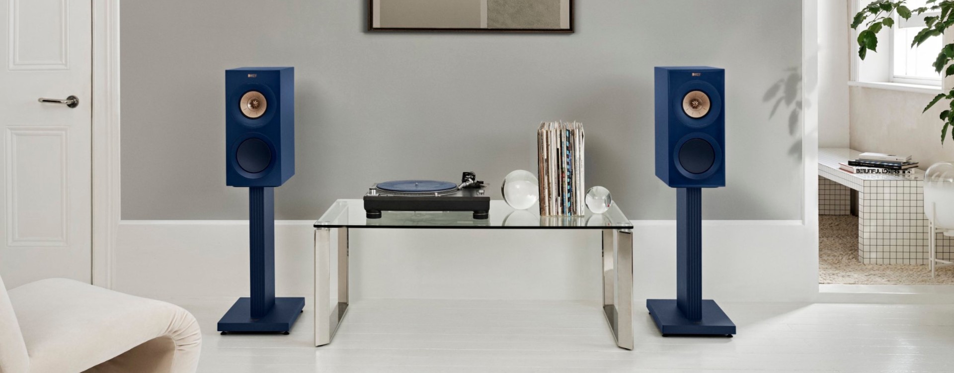 Recensione KEF R3 Meta: Diffusori da Scaffale di Eccellenza